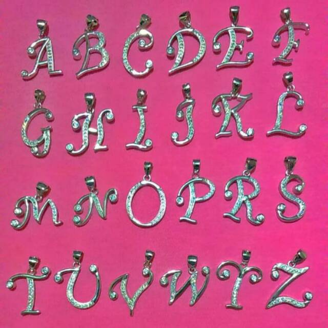 Set perhiasan perak kalung dan liontin huruf L beserta kotak