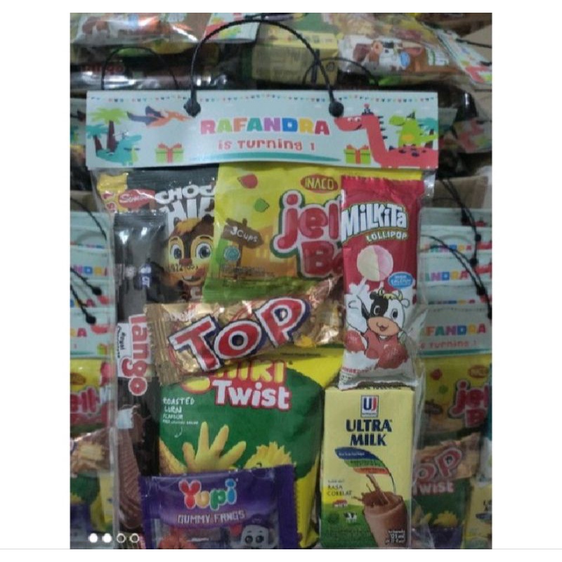 

Bingkisan Ulang Tahun / Snack Ulang Tahun