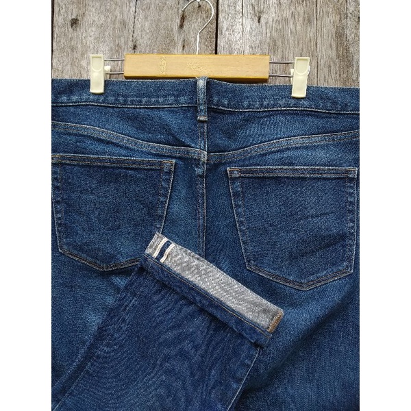 uniqlo selvedge slim straight jeans blue indigo size 36 second original
