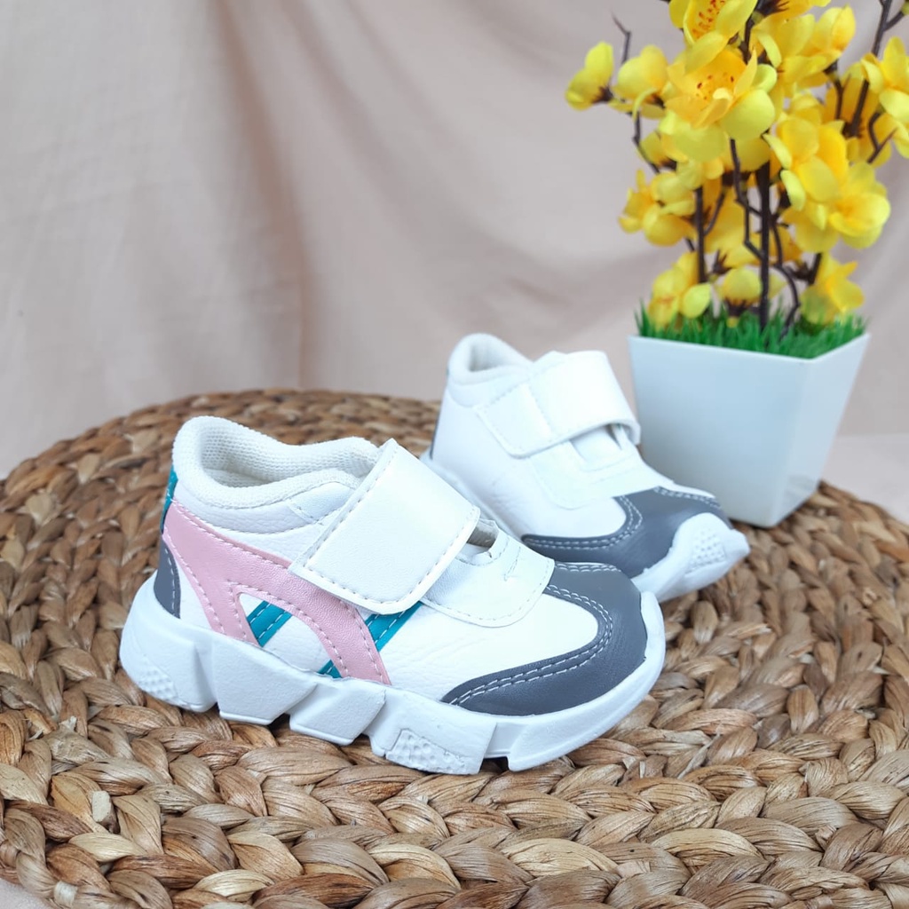 mandirishoesstore-SEPATU SNEAKER ANAK USIA 1 2 3 TAHUN FAY09