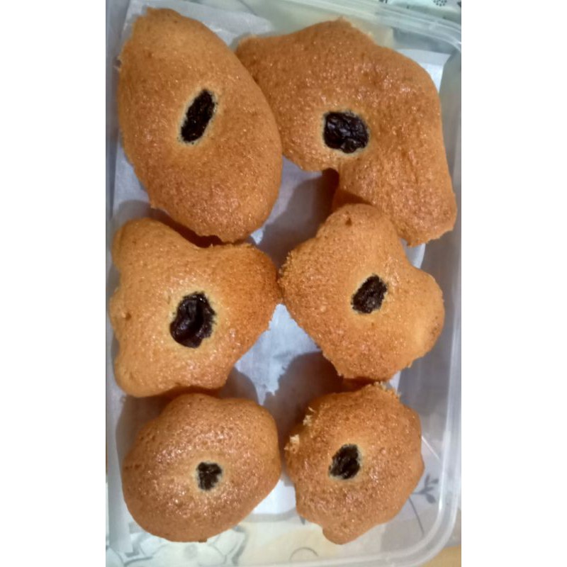 

kue bolu kismis anggur kering