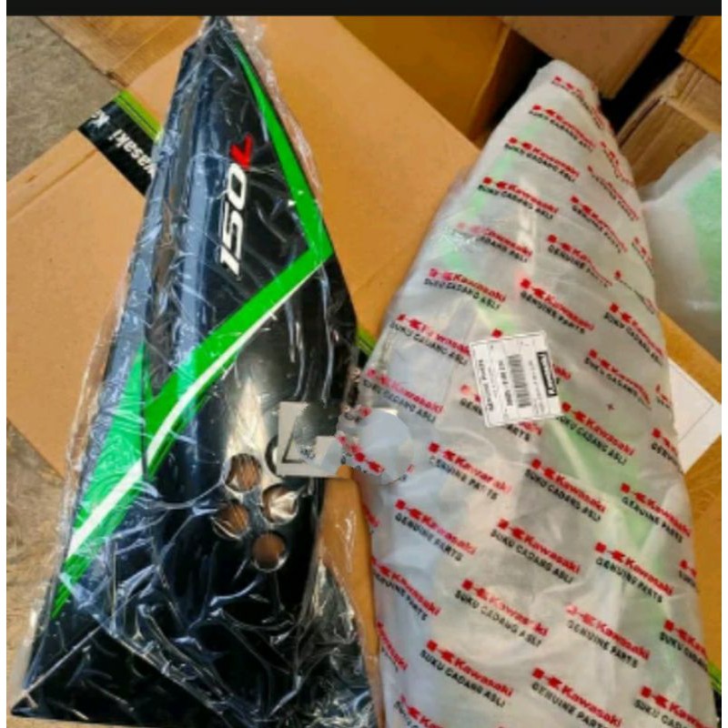cover body set KLX 150 dtracker original putih hitam ori