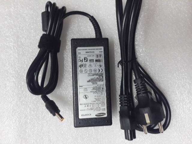 Adaptor charger samsung NP270 NP275 NP300 NP355 original 19v 3.16A ORI