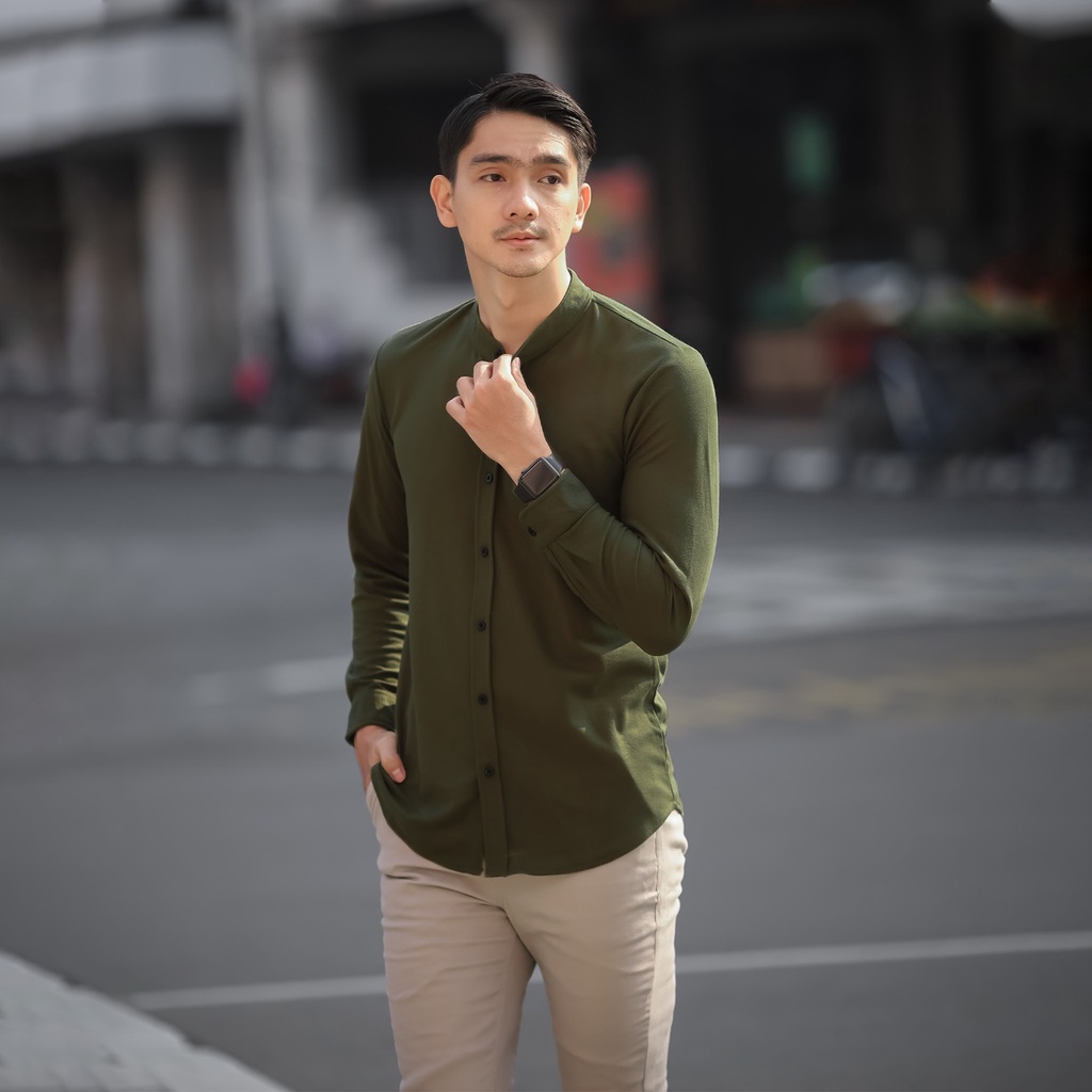 BROGUY Kemeja Pria Lengan Panjang Basic Polos Kerah Sanghai Casual Slimfit Army Size M - XXL