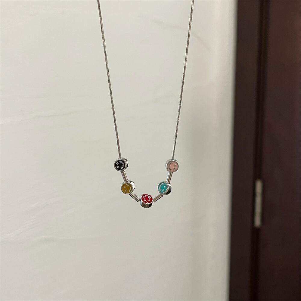 Kalung Rantai Klavikula Desain Smiley Oil Warna-Warni Gaya Korea Untuk Aksesoris