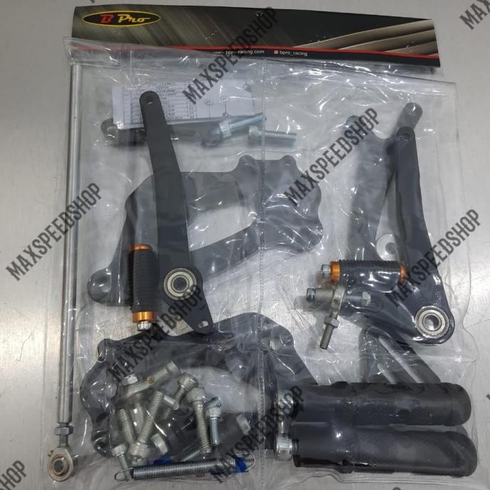 Footstep Underbone Yamaha R15V3 R15 V3 Hitam Original Bpro Racing