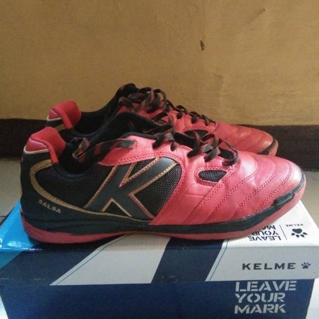 SEPATU FUTSAL KELME SALSA RE BLACK