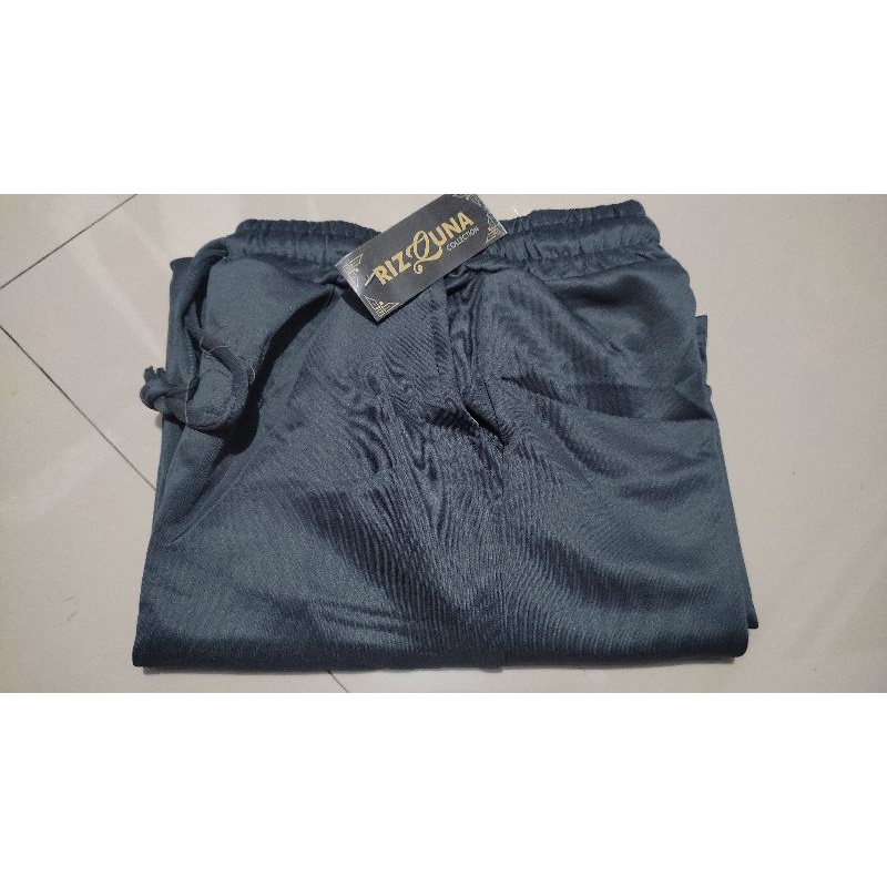 WIDI PANTS KULOT PREMIUM / KULOT CRINGKLE / KULOT UNIQLO-Abu SCUBA