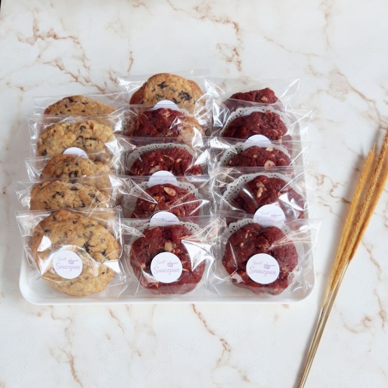 

Paket Best Soft Baked Cookies, isi 2/3