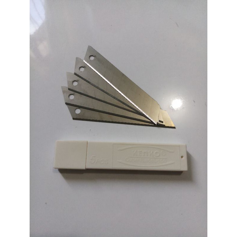 Isi Cutter KENKO L-150 BESAR / Refill Cutter L-150 Harga Per Kotak