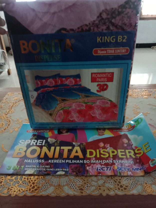 Bonita Motif Romantic Paris 3d Ukuran 180x200