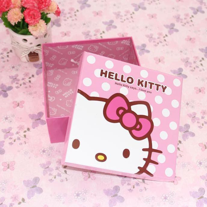 

Silahkan Order Paper Box Hello Kitty Size M Box Kotak Box Souvenir Box Hadiah Kotak
