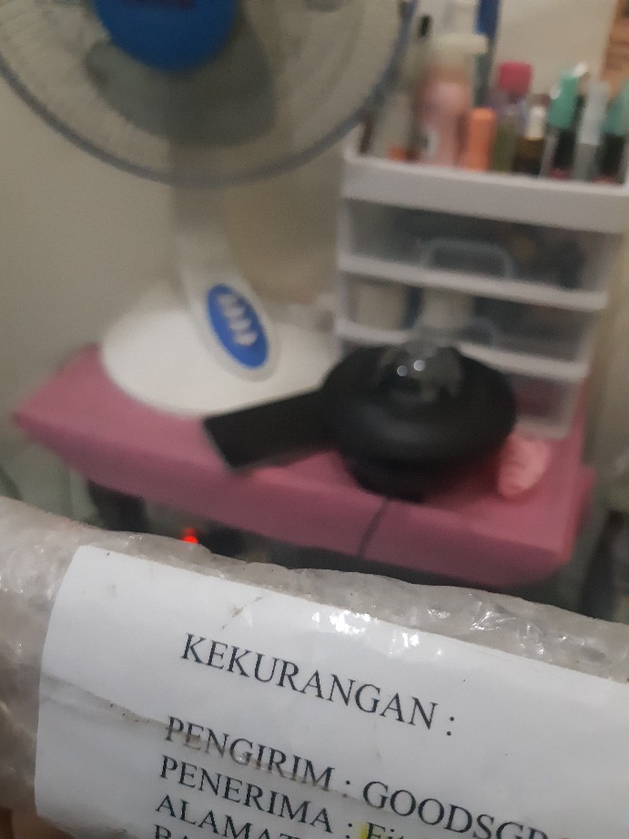 Rak Handuk Tempel Dinding Kamar Mandi