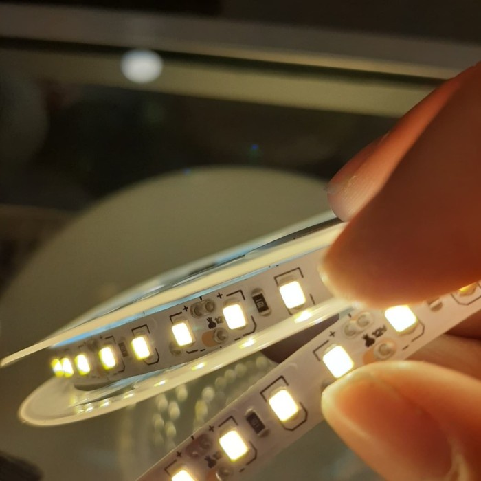 LED Strip led 12V mata rapet 24 Watt indoor 2835