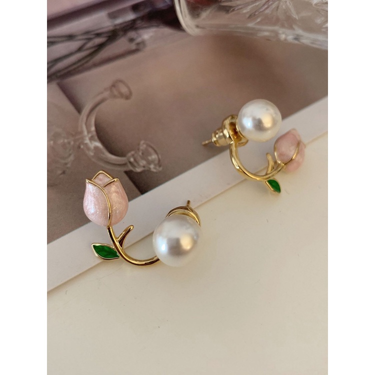 Anting Stud Desain Bunga Tulip Aksen Mutiara Gaya Perancis Untuk Wanita