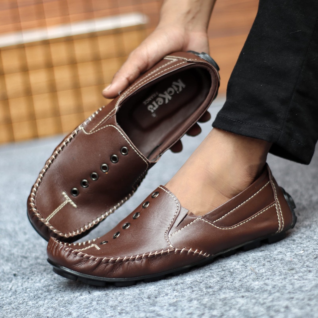 GOW  Sepatu Kasual Slip On Pria Kulit Asli Trendy Kekinian Pantofel Kerja Kantor Murah Anti Slip
