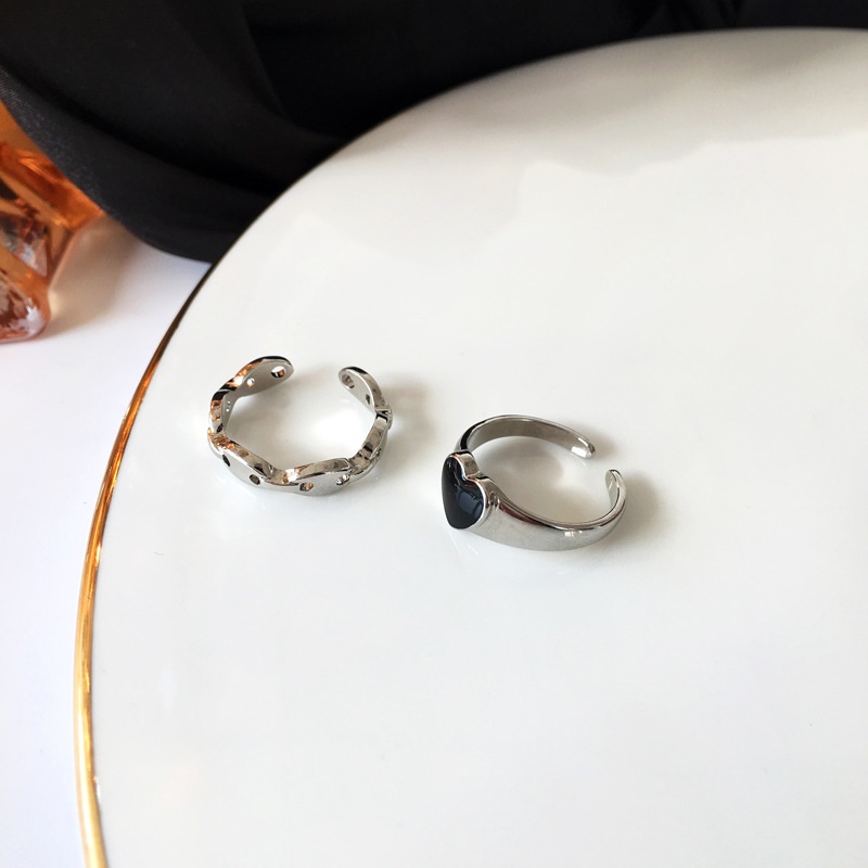 2pcs Cincin hitam cincin wanita fashion cincin perak cincin pria
