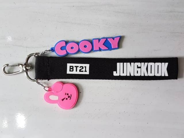 BT21 gantungan kunci STRAP name  KEYRING JIMIN JUNGKOOK SUGA RAP MONSTER JIN J HOPE TAEHYUNG