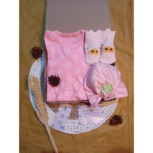 rafka.kids hampers baby girl | gift box baby | parcel sambang bayi cewek