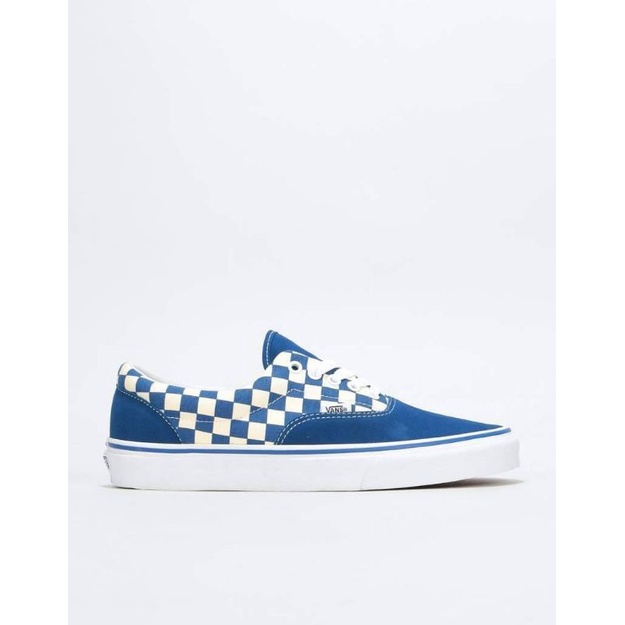 van blue checkered
