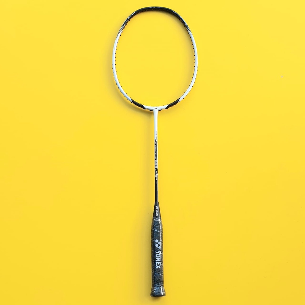 RAKET BADMINTON YONEX BATANGAN TIPE VOLTRIC D39