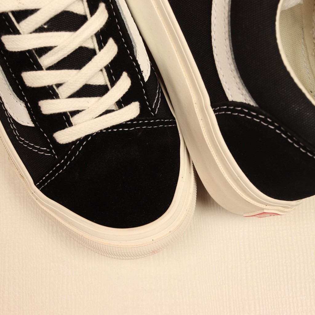 Sepatu Vans Oldskool Style 36 lx Black White