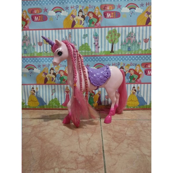 kuda barbie mattel unicorn
