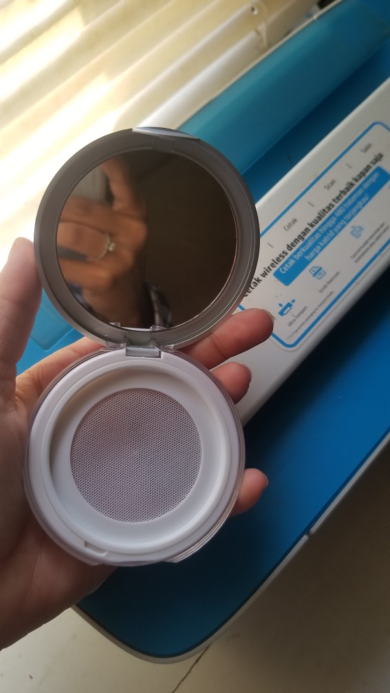 Stid 1pcs Portable Empty Cosmetic Sifter Loose Jar Container Puff Box Container Case Jelly