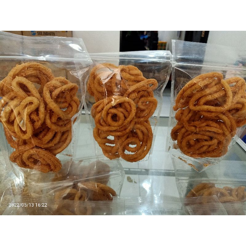 

Kue Akar Kelapa Premium 250 gram Khas Karawang