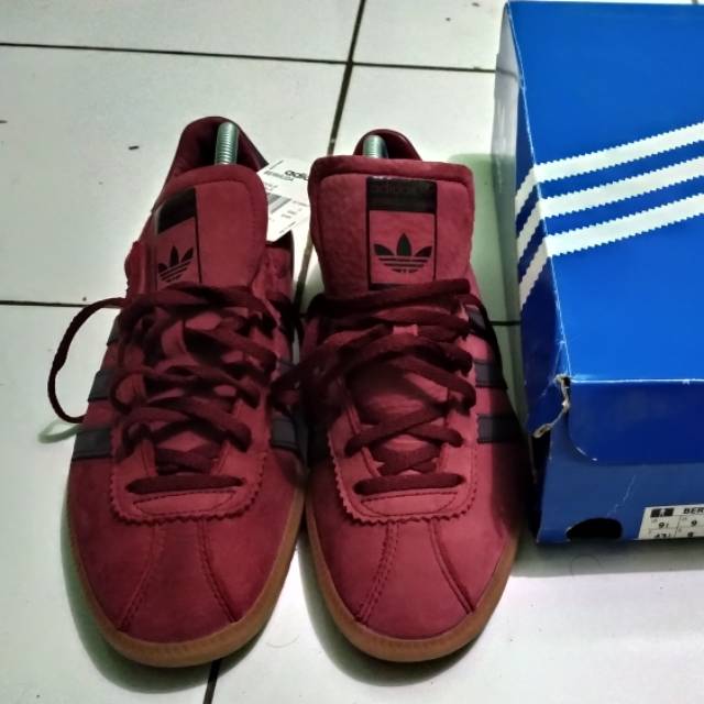 adidas bermuda burgundy