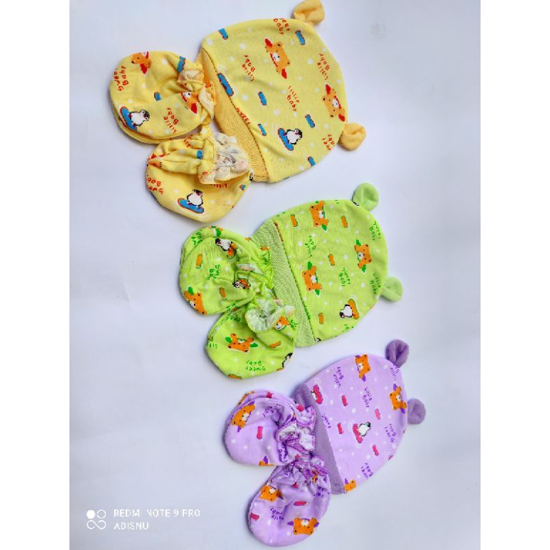 Set Topi Plus Sarung Tangan Kaki  Katun DK Full Print
