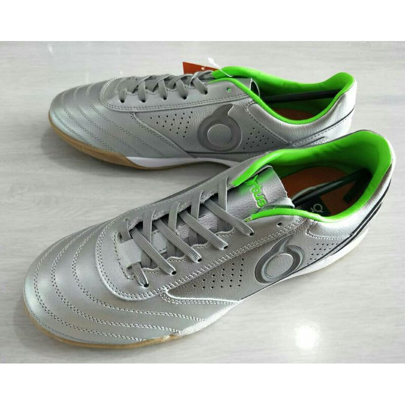 Sepatu Futsal Ortuseight Forte Savage IN