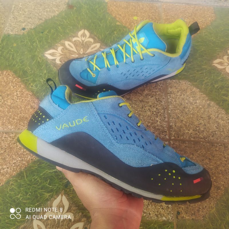 SEPATU VAUDE SEPATU GUNUNG SEPATU OUTDOOR TRECKING