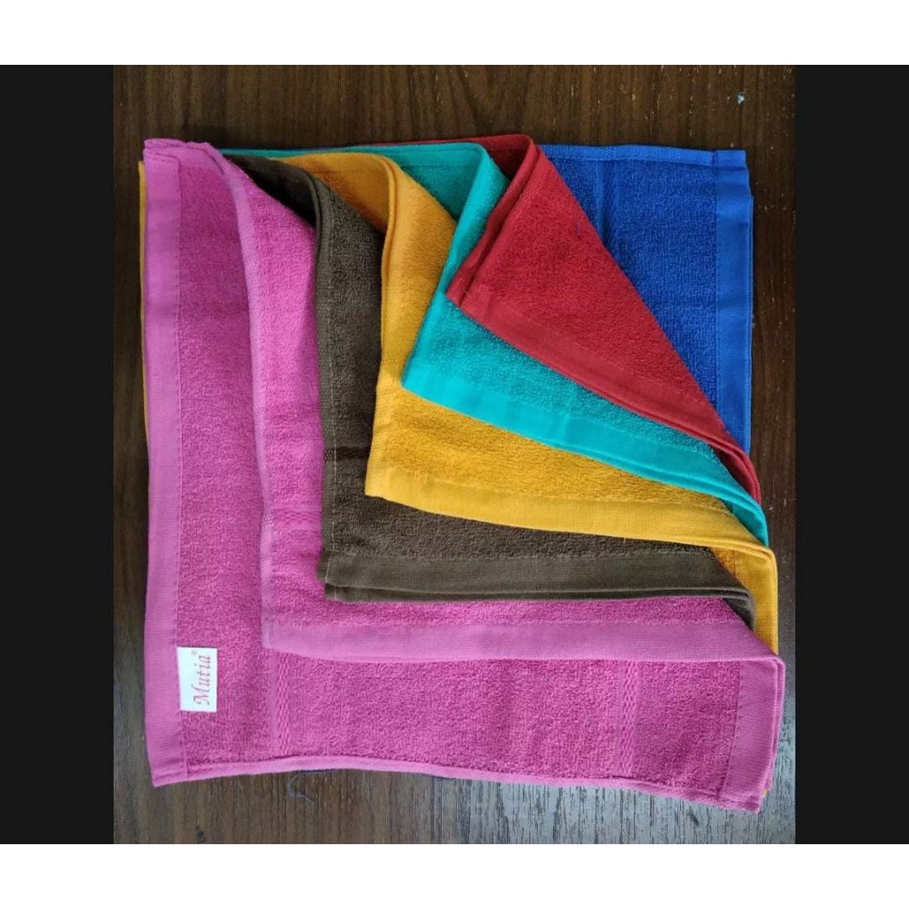 Handuk Sapu Tangan / Handuk kecil By  Mutia / Sapu Tangan / Handuk Kecil