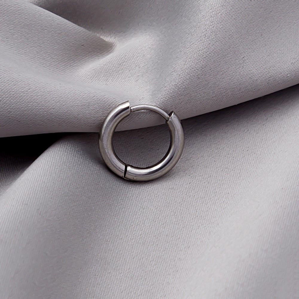 1 Pc Anting Tindik Telinga Bentuk Bulat Kecil Bahan Stainless Steel Untuk Pria Dan Wanita