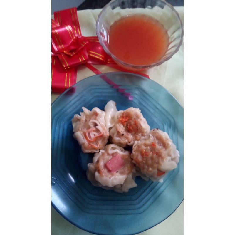 

Homemade Dimsum Ayam Beku Isi 8/pack.Murah, terasa ayamnya.(FROZEN)