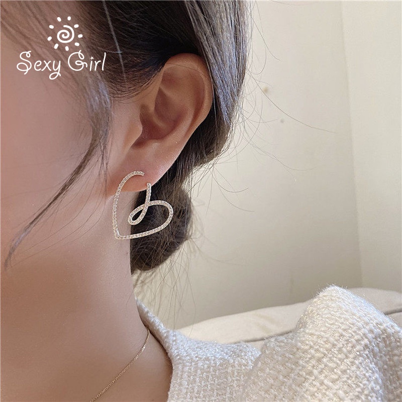 Metal Love Earrings 2021 New Trendy Korean Temperament Earring Female Niche Design Sexy Girl Jewelry