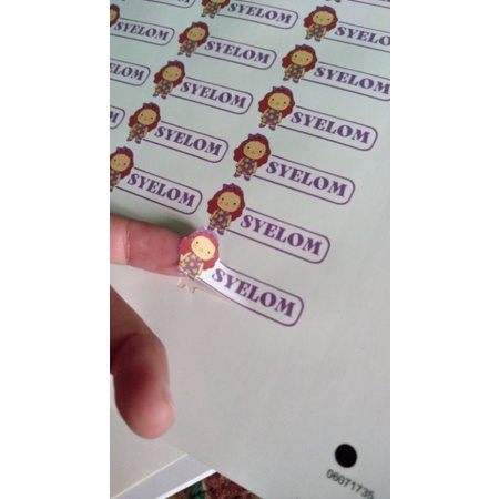 

stiker nama vinyl anak