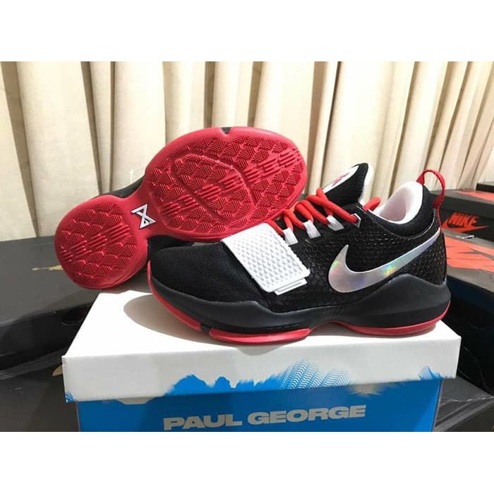 Sepatu basket Nike PG1 Black Red White