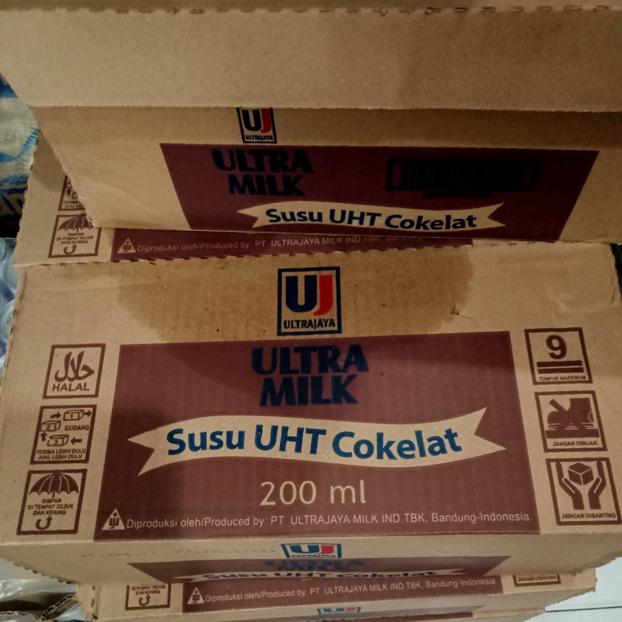 

Susu Ultra UHT 200ml Rasa Coklat 1 Karton 24pcs