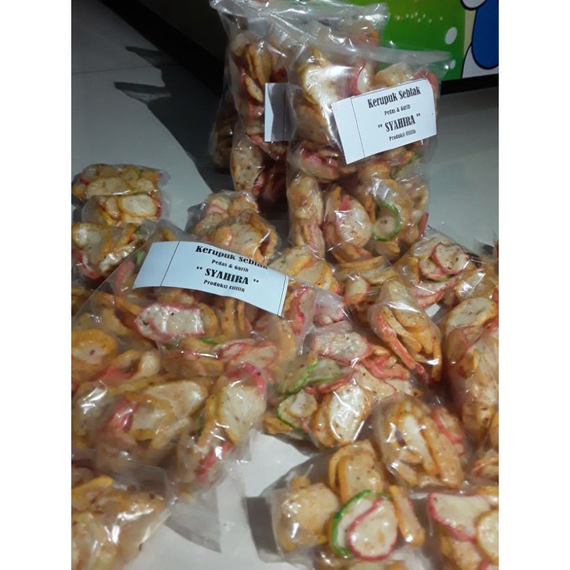 

KERUPUK SEBLAK