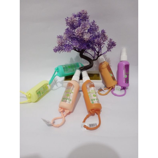 hand sanitizer spray gantung