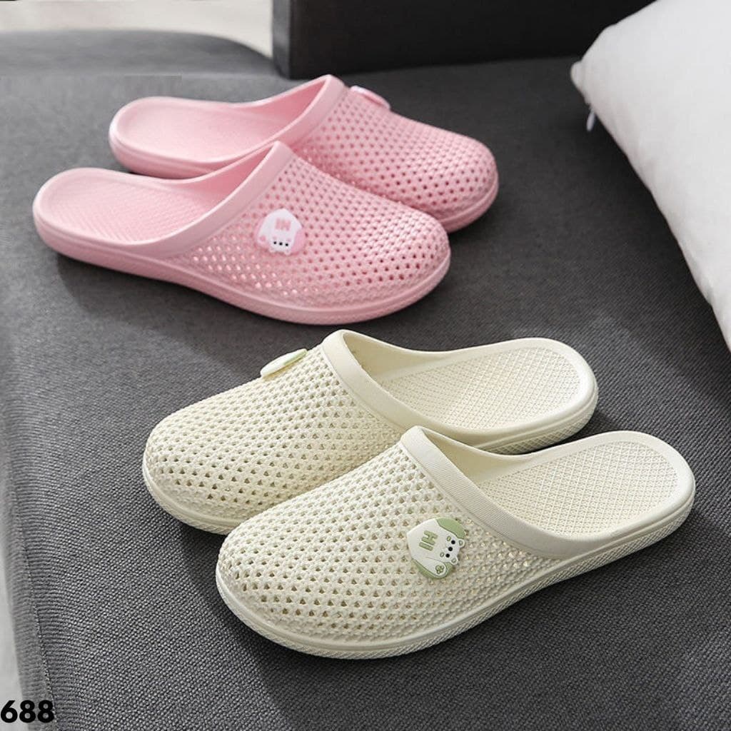 SANDAL WANITA RUBBER SLIDES ON MOTIF LOVE BERUANG IMUT BAHAN RUBBER IMPORT MUDAH DICUCI 688
