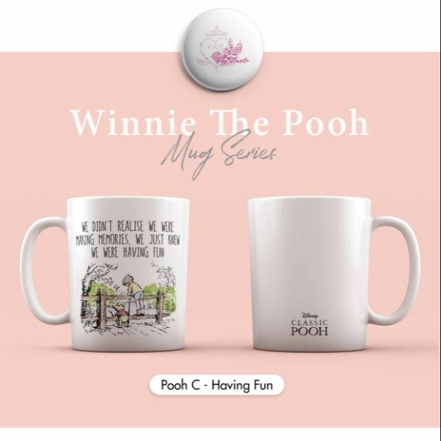 Mug Keramik Winnie the Pooh Having Fun (Classic Pooh)