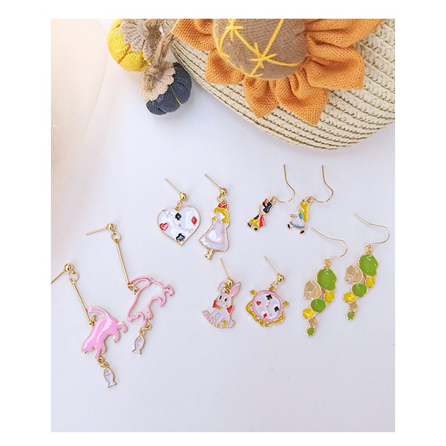 LRC Anting Tusuk Fashion F Prince Princess Color Asymmetrical Earrings F8801X