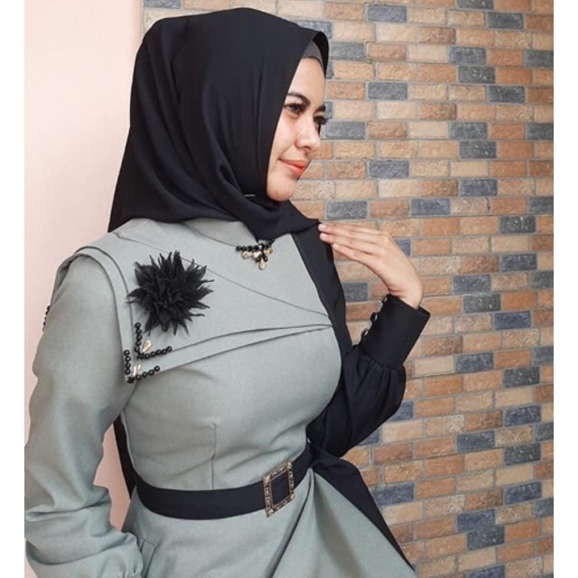 Ghazlan Rizqiana Dress