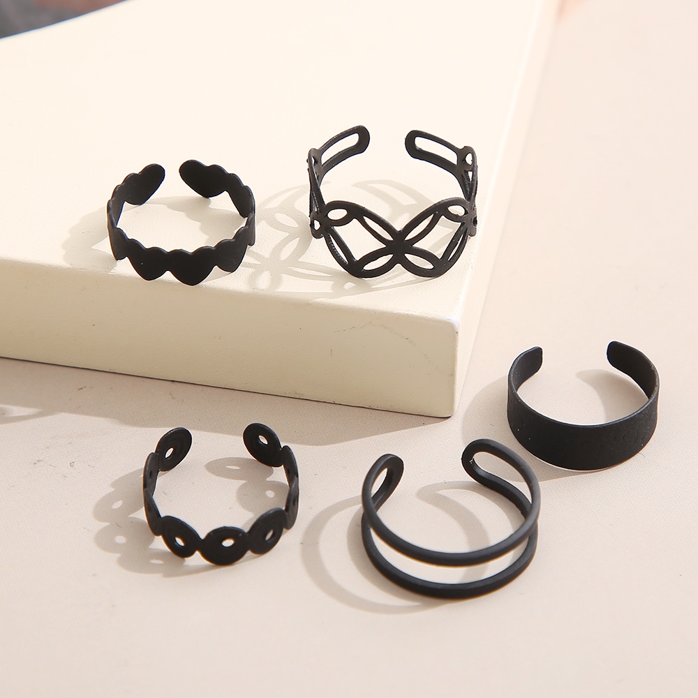 5pcs / Set Cincin Model Terbuka Desain Silang Hollow Warna Hitam Matte Untuk Wanita