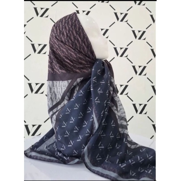 D Louise scarf black by Vivi Zubedi