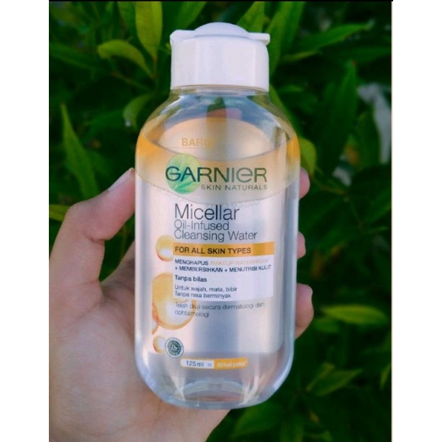 Garnier Micellar Oil-Infused Cleansing Water Bi-phase