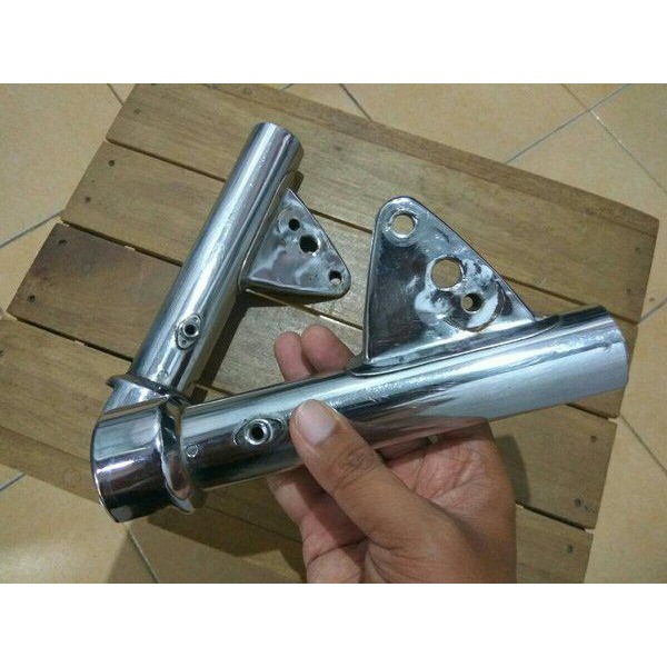 Paling Laku Kupingan Dudukan Pangkon Lampu Depan Honda Cb100 K4 K5 Ori Original Bekas Second Good